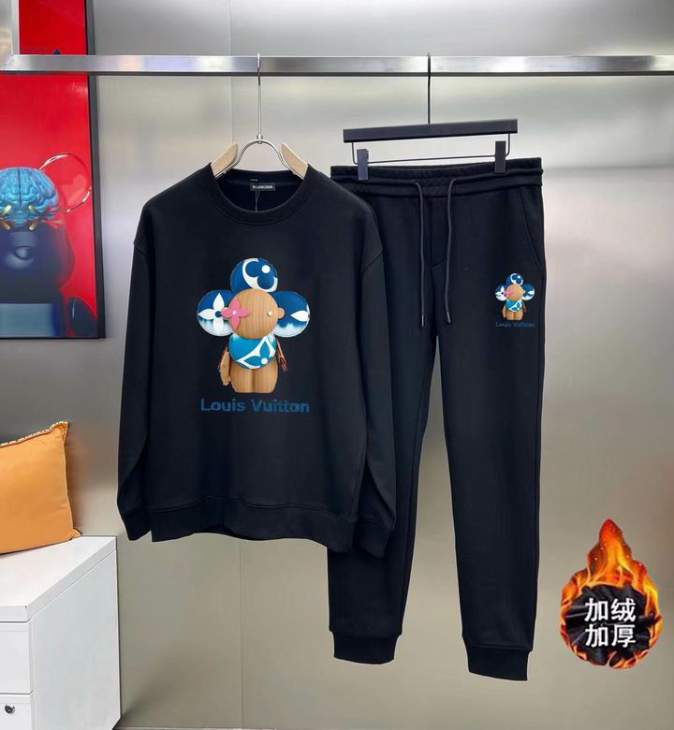 Picture of LV Sweater Suits _SKULVM-4XLkdtn19340892